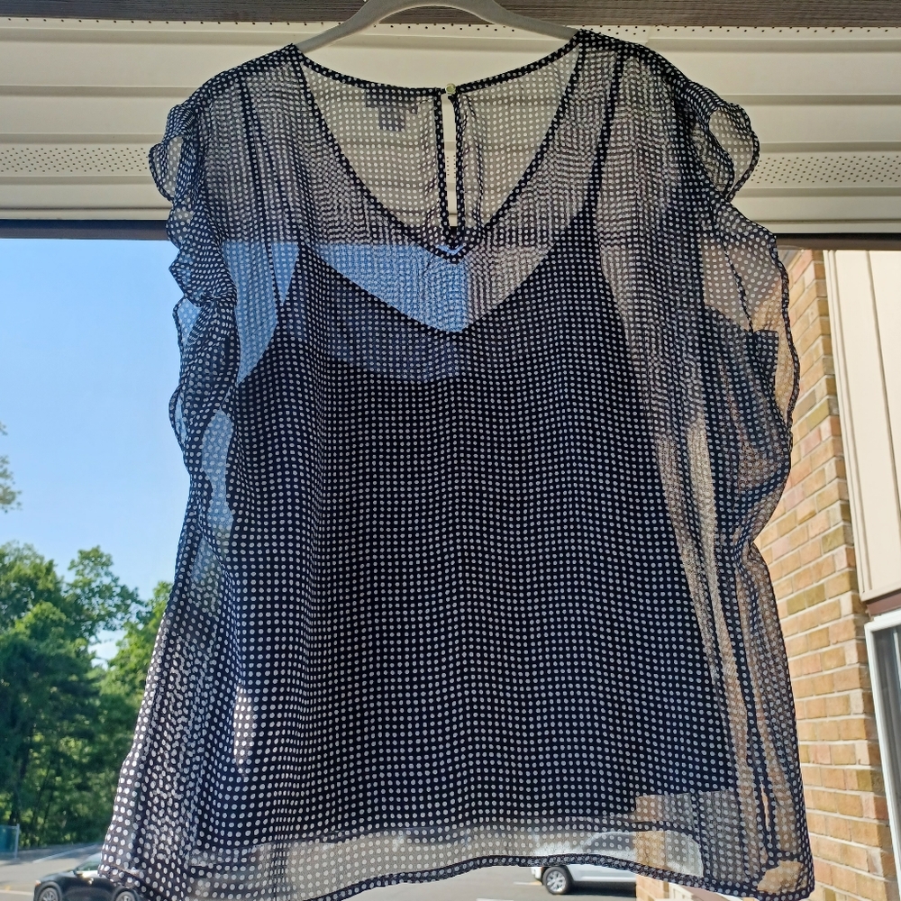 Liz Claiborne Sheer Polka Dot Short Sleeve Popover